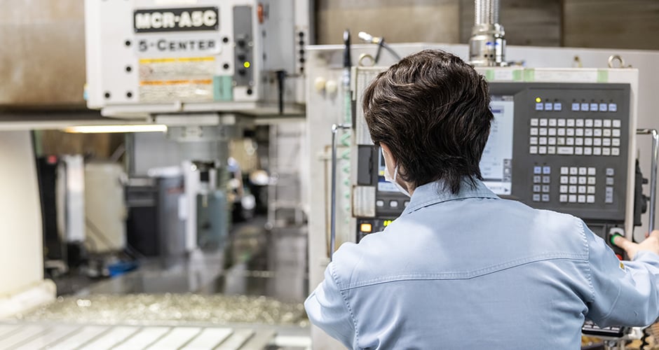 時代のニーズに対応した設備を導入しています。